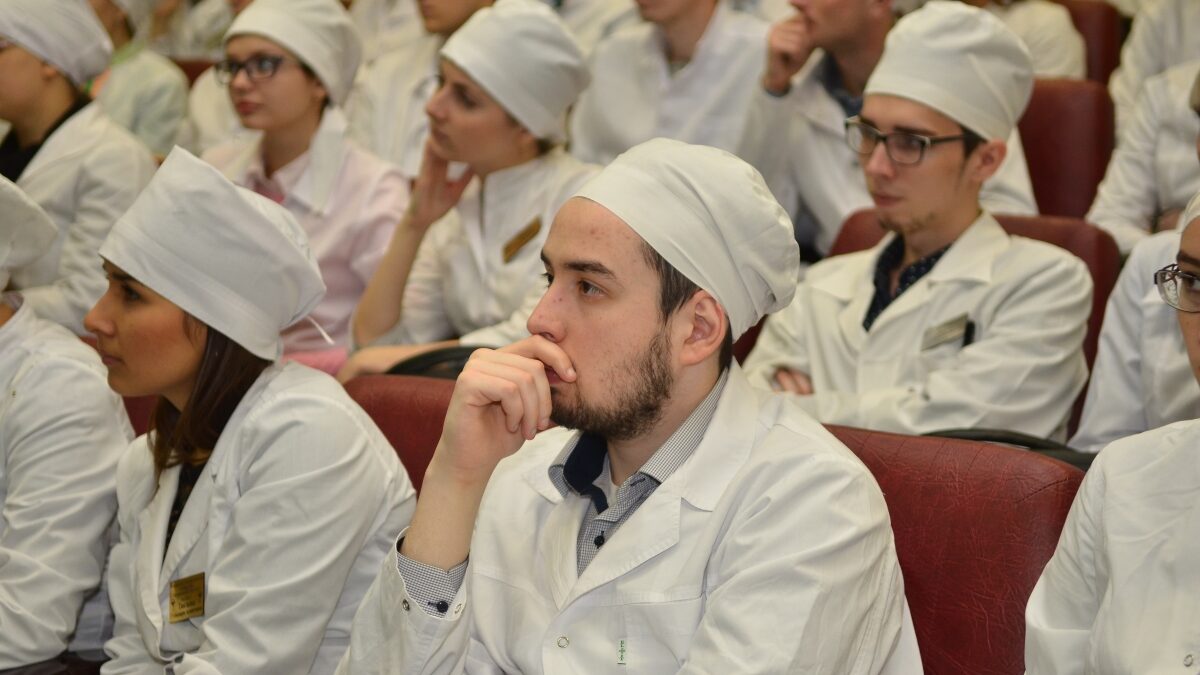 62 выпускника Мурманской области поступили в медвузы https://pnzgu.ru/