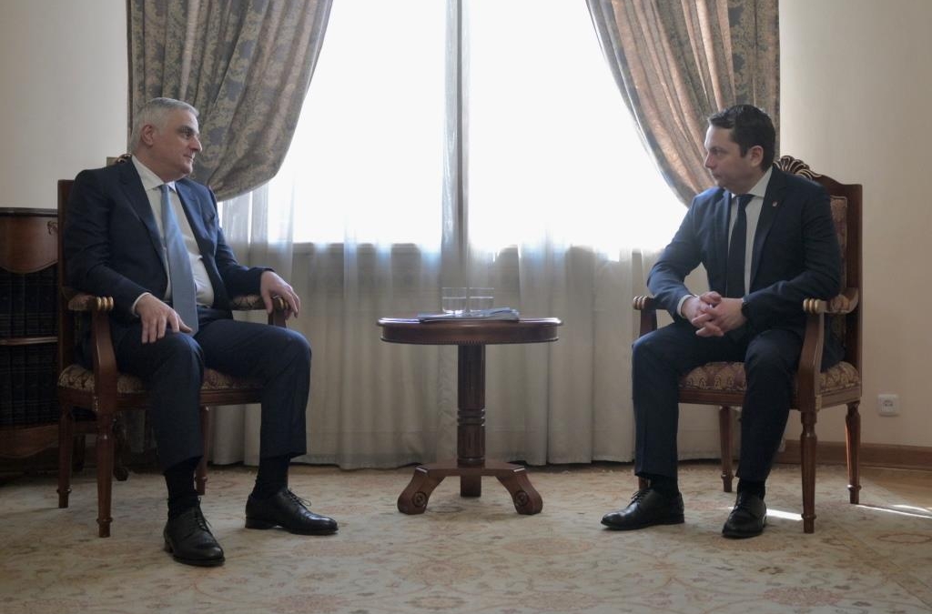 https://gov-murman.ru/